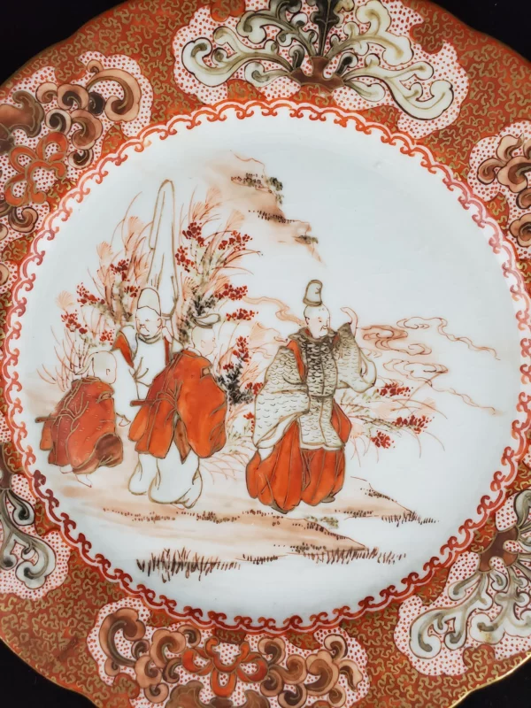 JAPON - Assiette en porcelaine de Satsuma, décor traditionnel japonais – Image 3