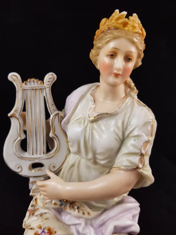 RUDOLSTADT VOLKSTEDT - Femme à la harpe, peinte – Image 3